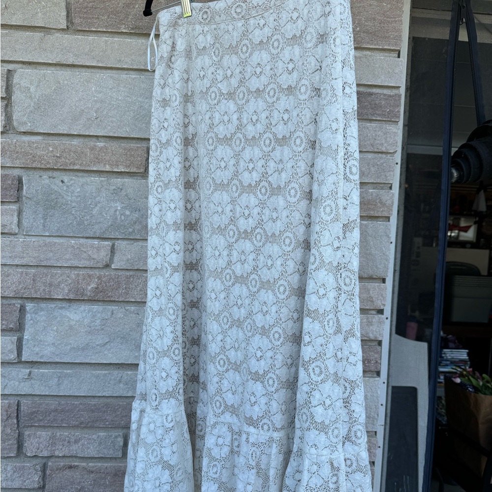 Joyfolie Women’s Lace Skirt - Picture 2 of 4